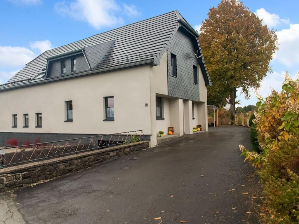 Atmospheric Holiday Home In B Llingen With Infrared Sauna بولانغ المظهر الخارجي الصورة