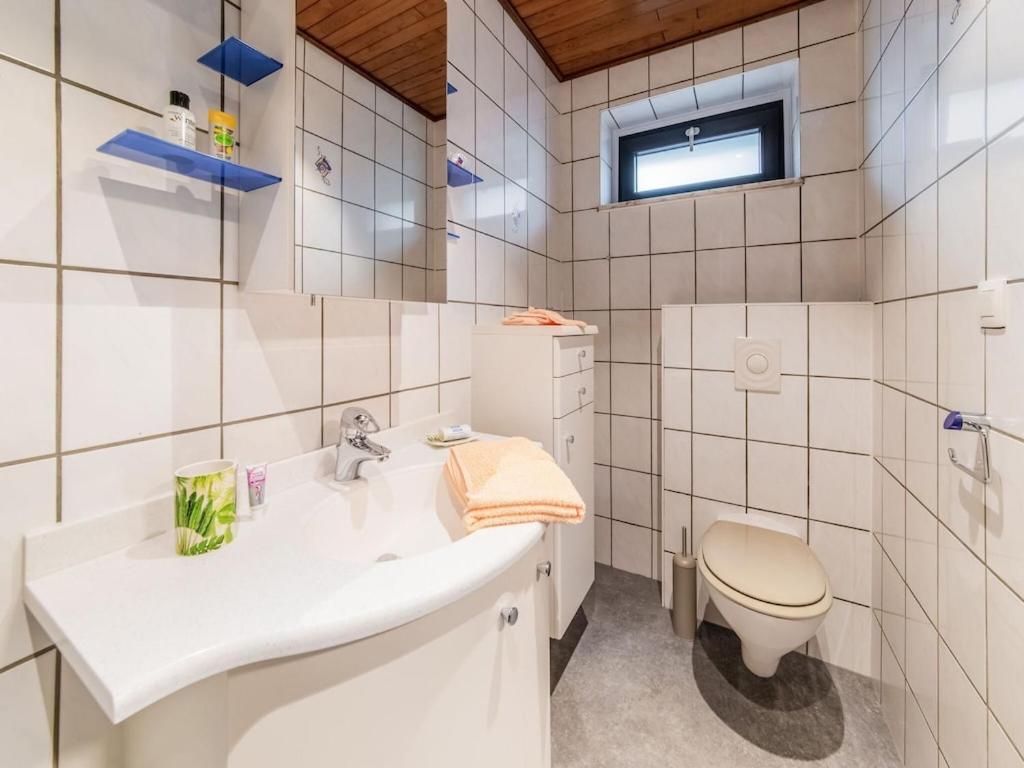 Atmospheric Holiday Home In B Llingen With Infrared Sauna بولانغ المظهر الخارجي الصورة
